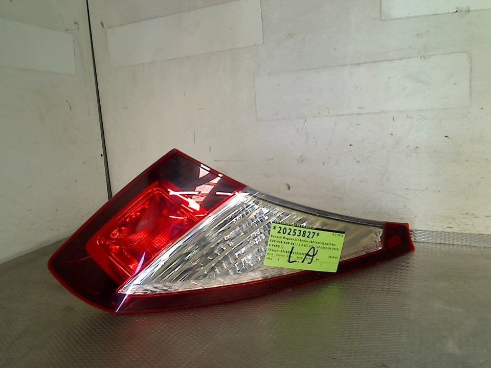 Achterlicht Links Renault Megane III Berline (BZ) 265557070r, Gebruikt, Renault Deutschland AG, Dialog.deutschland@renault.de