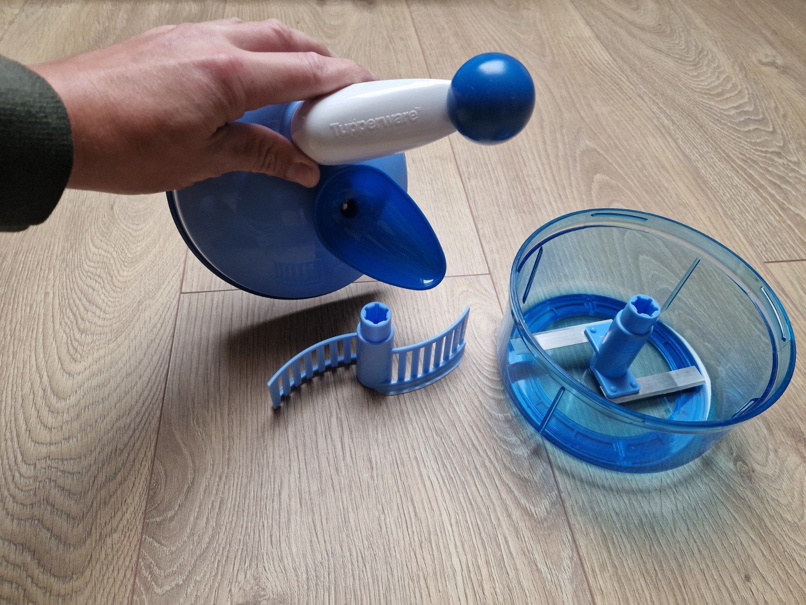 Blauwe Tupperware Quick Chef Keukenhulp, Gebruikt, Blauw, Overige typen, Ophalen of Verzenden