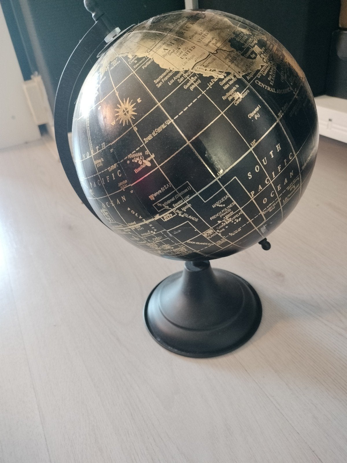 wereldbol, Ophalen, Zo goed als nieuw