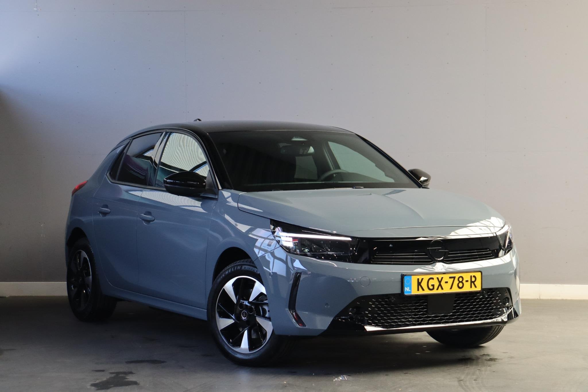 Opel Corsa Electric Long Range GS 51 kWh Stoelverwarming Cam, Auto's, Stof, Gebruikt, 156 pk, 429 km