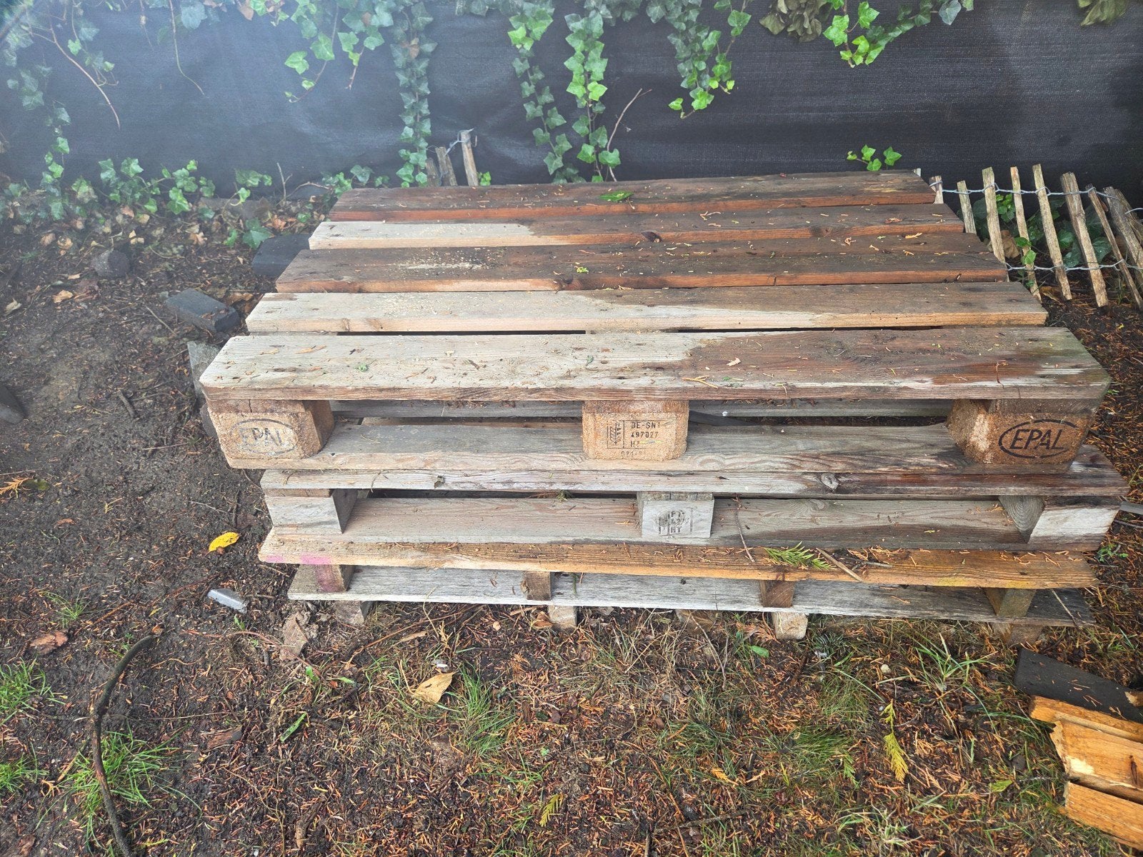 3 gebruikte pallets - ideaal voor diverse projecten, Ophalen