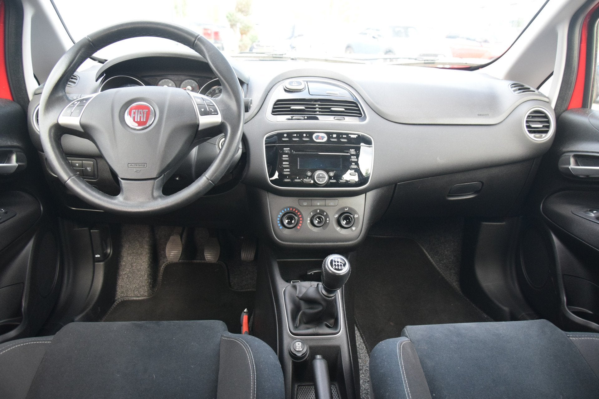 Fiat Punto Evo 0.9 TwinAir Edition Cool Sportstoelen Airco A, Voorwielaandrijving, Gebruikt, 49 €/maand, Origineel Nederlands