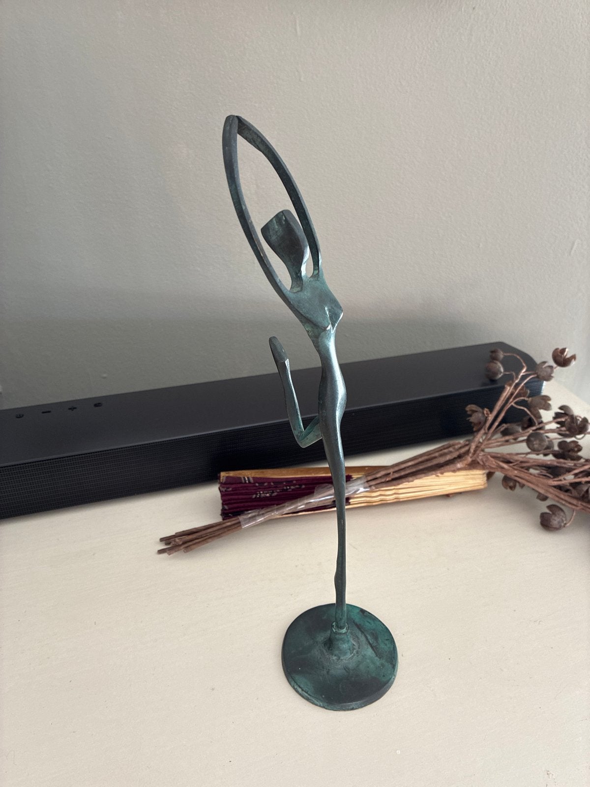 Elegant Bronzen Beeldje van Danseres, Minder dan 20 cm, Ophalen of Verzenden, Beeld, Modern