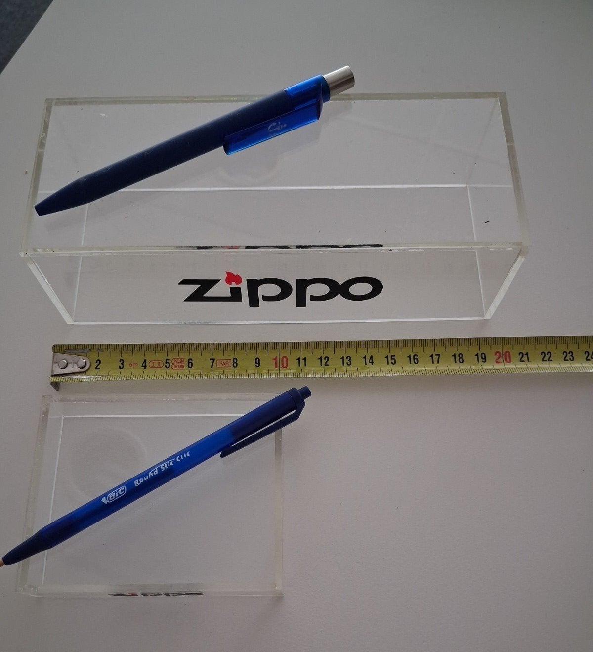 ZIPPO display, Ophalen of Verzenden, Aansteker