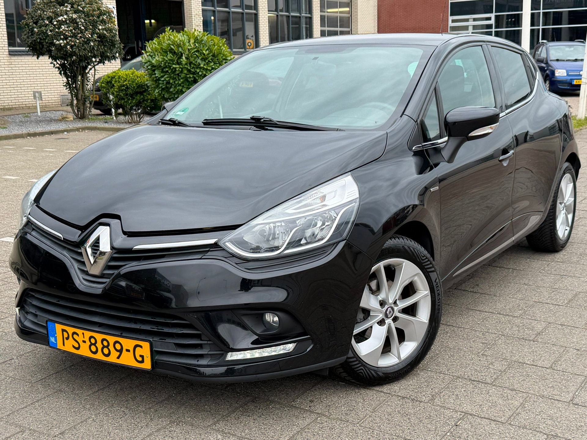 Renault Clio 0.9 TCe Limited / Ketting is vervangen, Voorwielaandrijving, 898 cc, Stof, Gebruikt