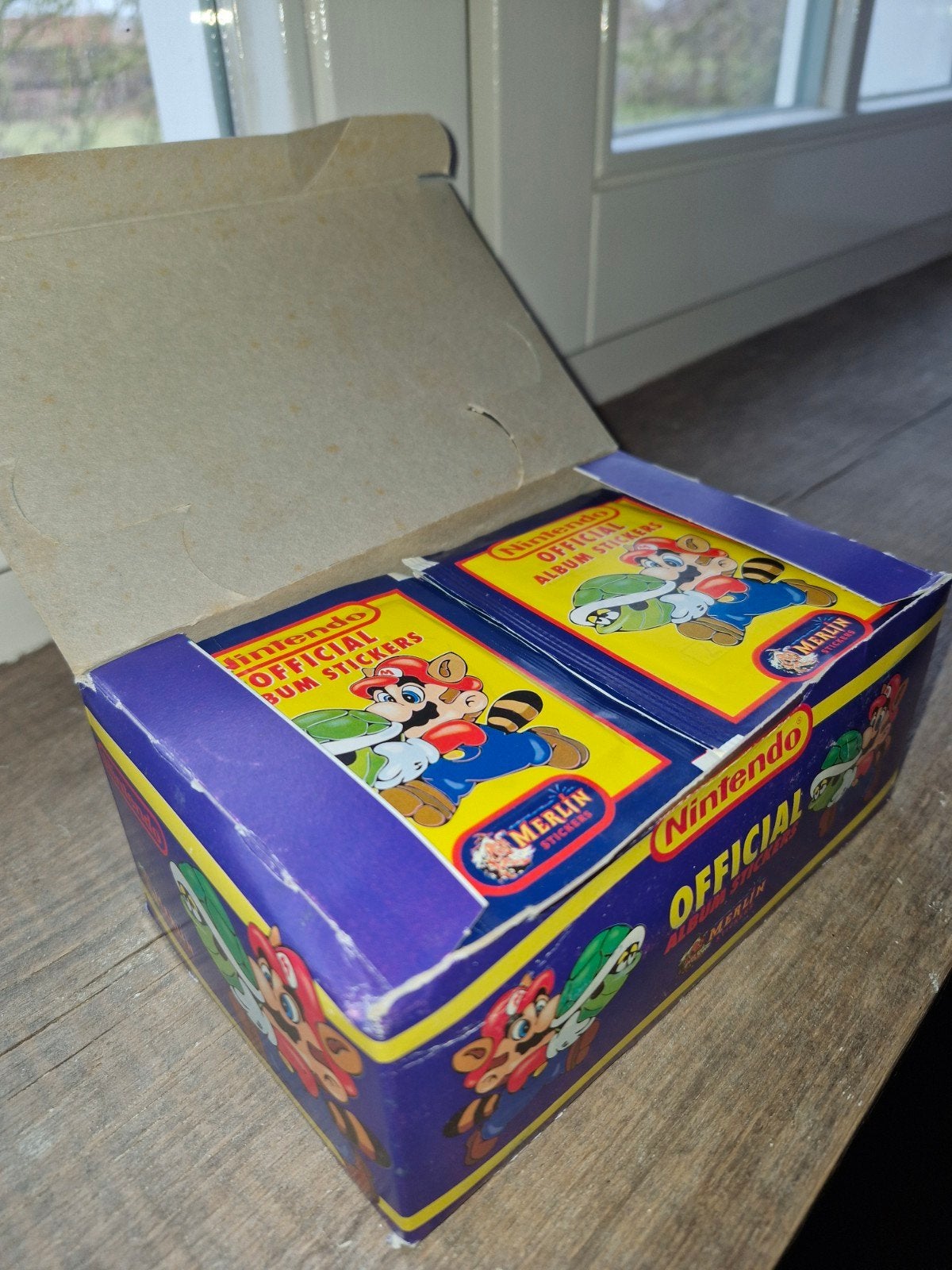 Nintendo merlin offical album stickers 100 stuks, Spelcomputers en Games, Ophalen of Verzenden
