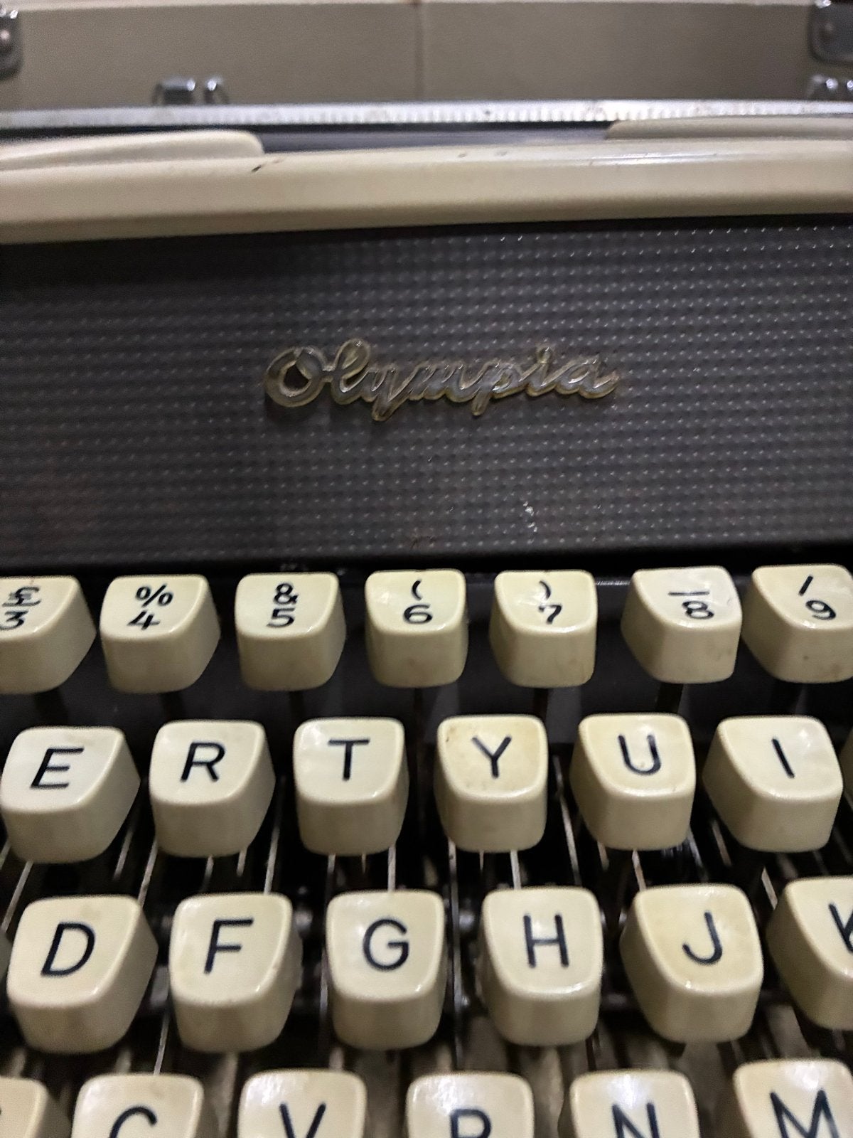 Olympia typemachine, Diversen, Ophalen, Gebruikt
