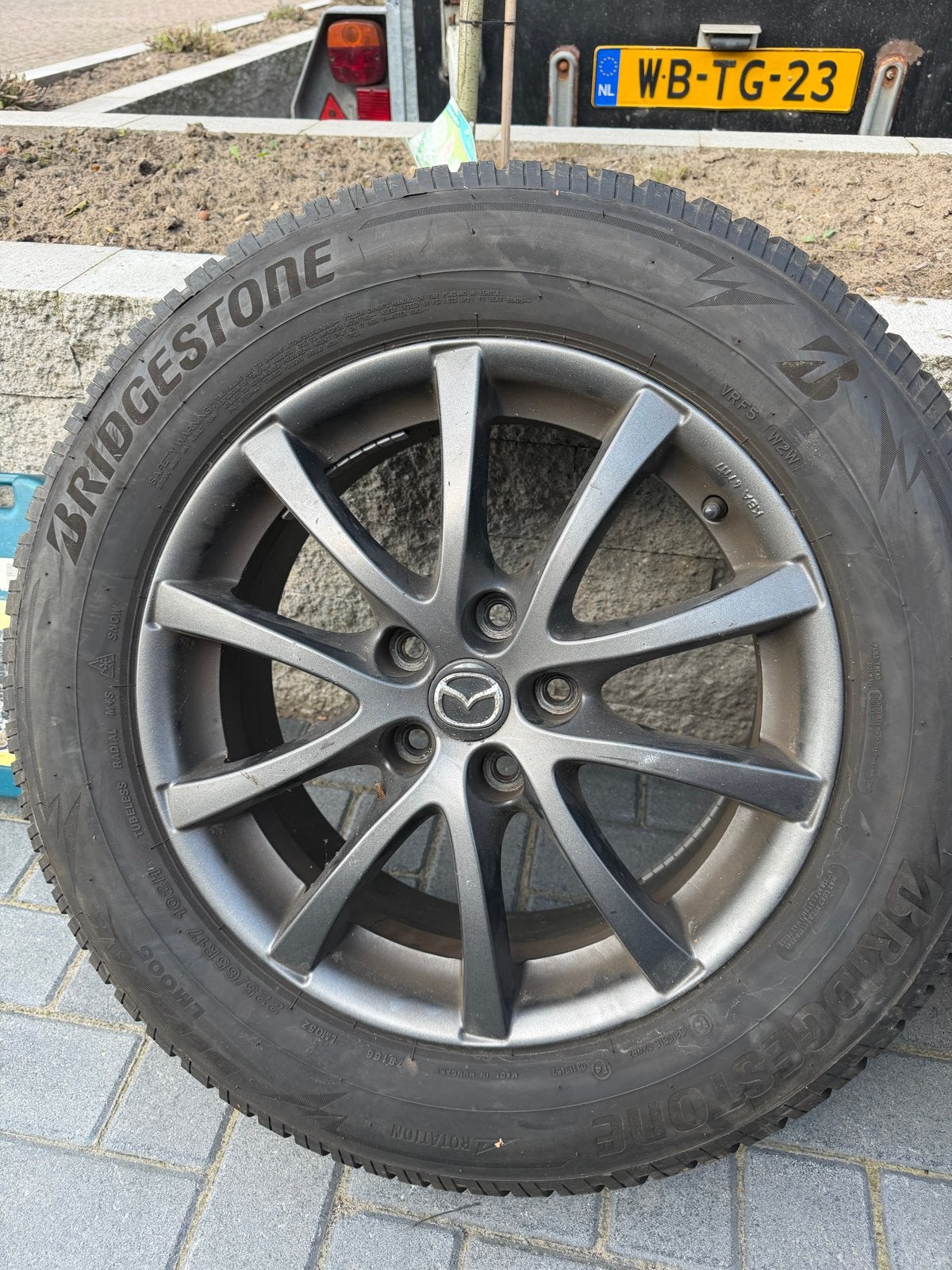 Mazda CX-5 Winterbanden met Velgen - Bridgestone Blizzak, Auto-onderdelen, Ophalen, Gebruikt, Banden en Velgen, 17 inch