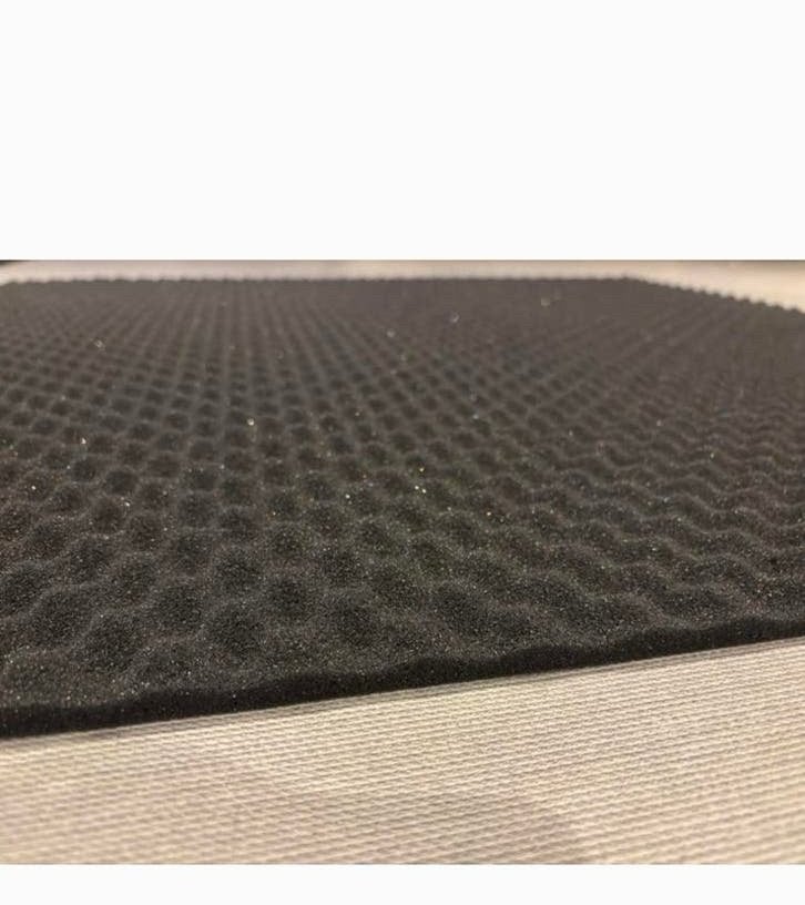 Akoestische  noppenschuim      100X100X1,5cm, Minder dan 4 cm, Overige materialen, Ophalen of Verzenden, Zo goed als nieuw