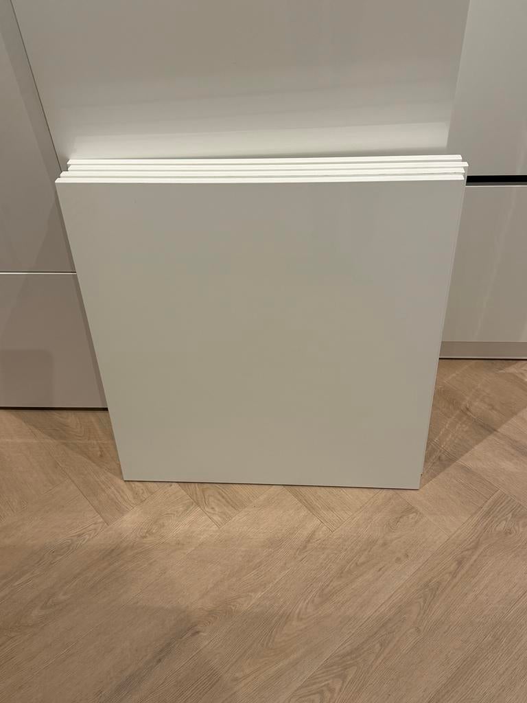 4 Besta Lappvikken deurtjes 60x60, Ophalen, Zo goed als nieuw