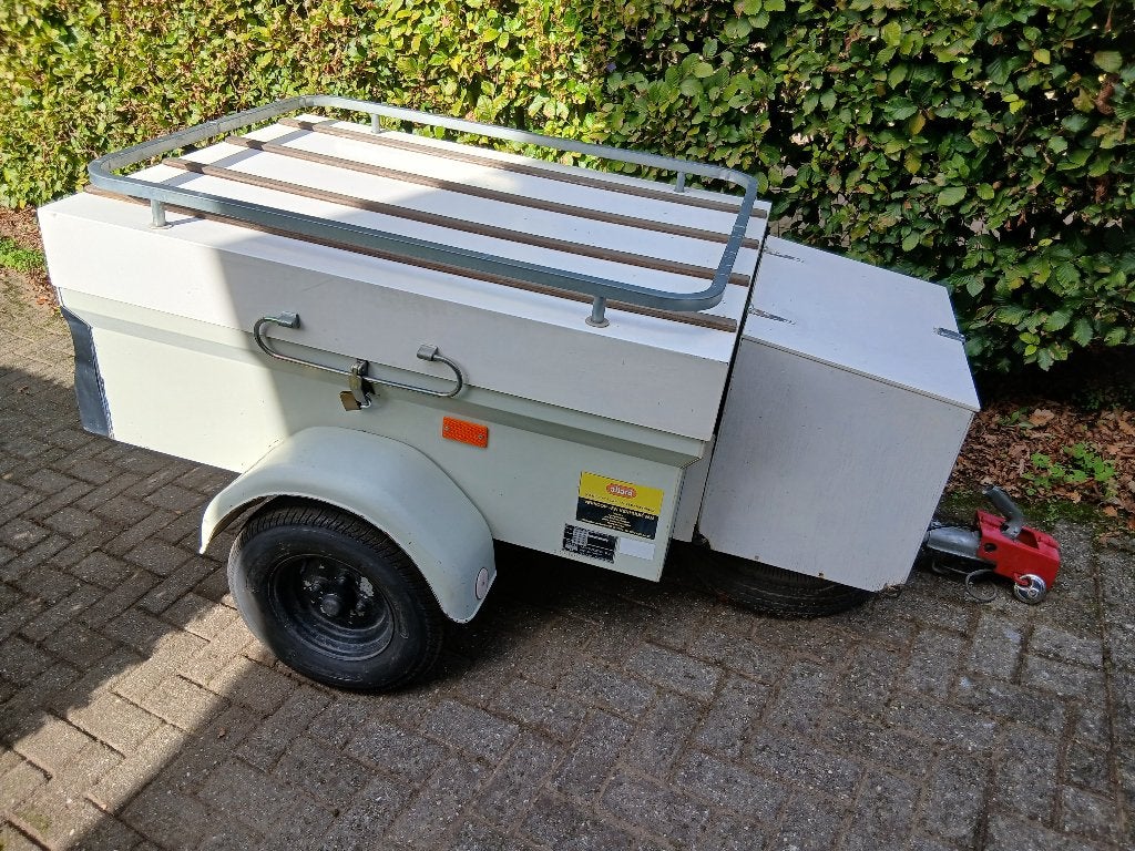 Gebruikte Saris bagagewagen met deksel, Ophalen, Gebruikt