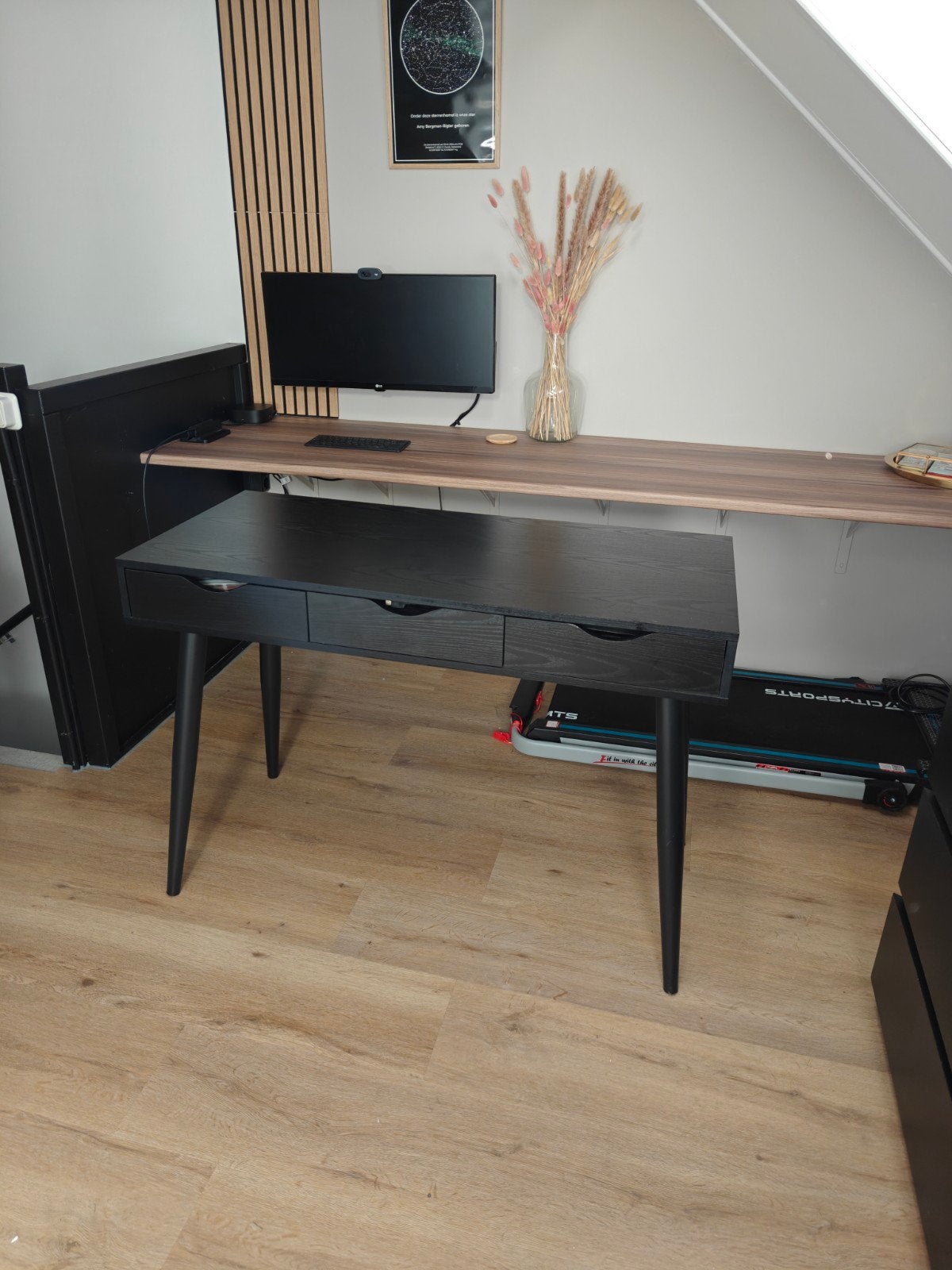 Zwart minimalistisch bureau met 3 lades, Huis en Inrichting, Bureaus, Ophalen, Zo goed als nieuw