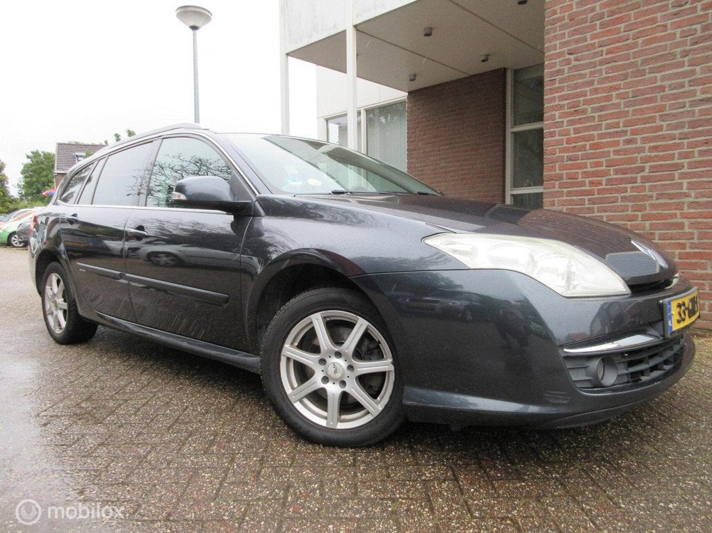 Renault Laguna Estate 2.0 Dynamque 226921Km NAP Navi Cruise, Auto's, Laguna, Gebruikt, Zwart, 4 cilinders