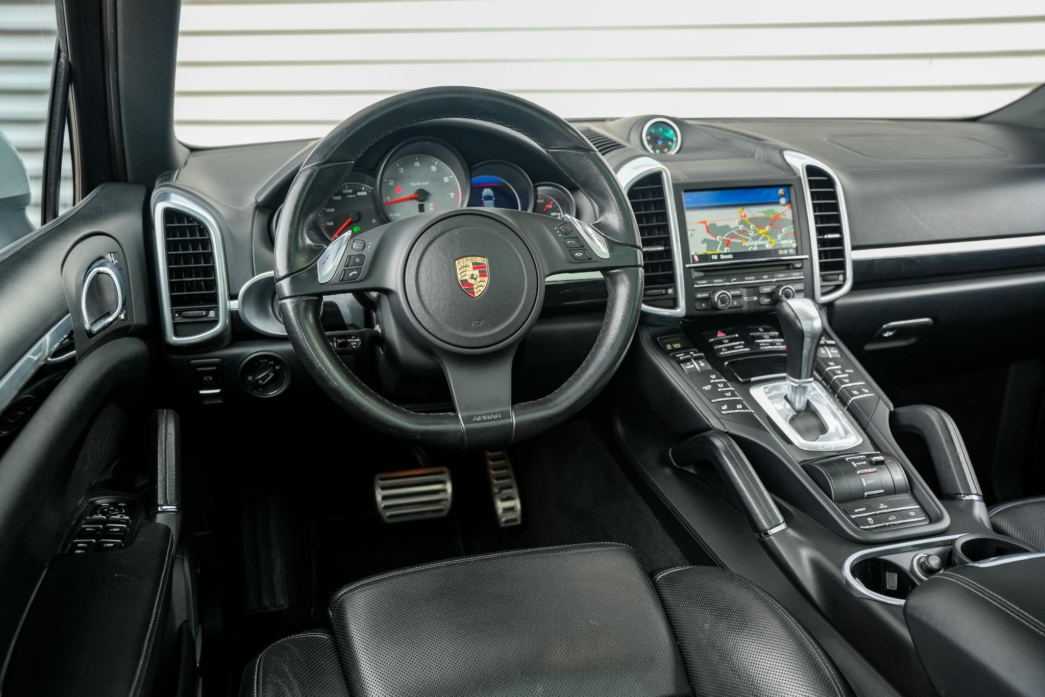 Porsche Cayenne 3.0 S Hybrid Panodak Bose Memory Stoelkoelin, Auto's, Automaat, Gebruikt, 2995 cc, Wit