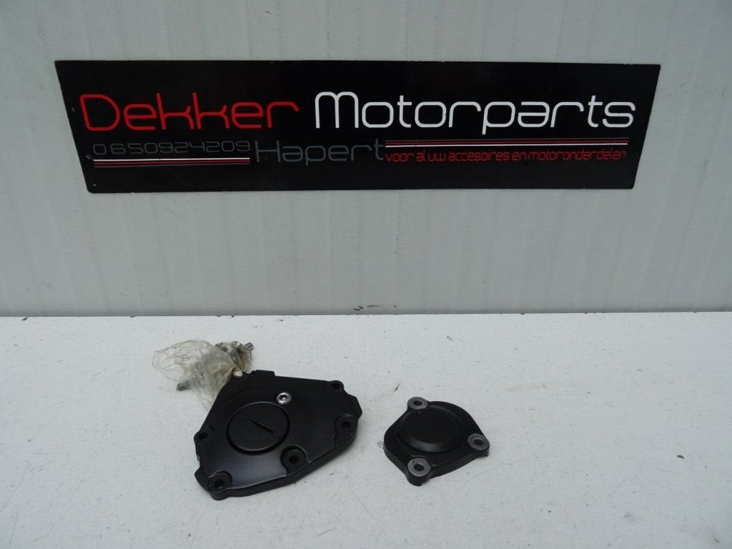 2x Rechter Blokdeksel / Blok deksel Yamaha YZF R1 2007-2008, Motoren, Onderdelen | Yamaha, Gebruikt, -, -, Ophalen of Verzenden