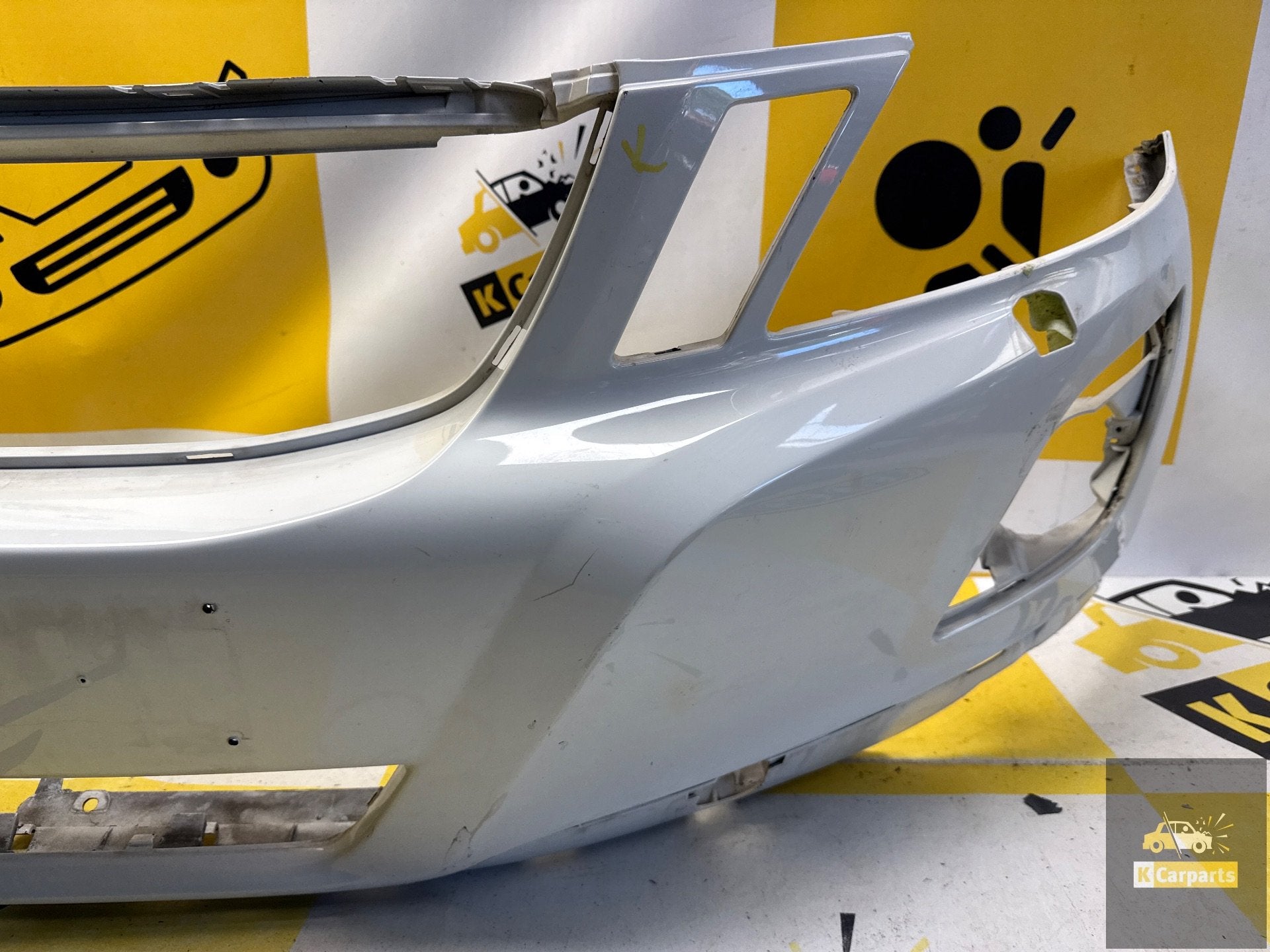 Volvo XC60 2009-2013 Voorbumper origineel 30763408, Gebruikt, Gunnar Engellaus vag 8
405 31  Gothenburg, SE, Voor, Info@volvocars.com