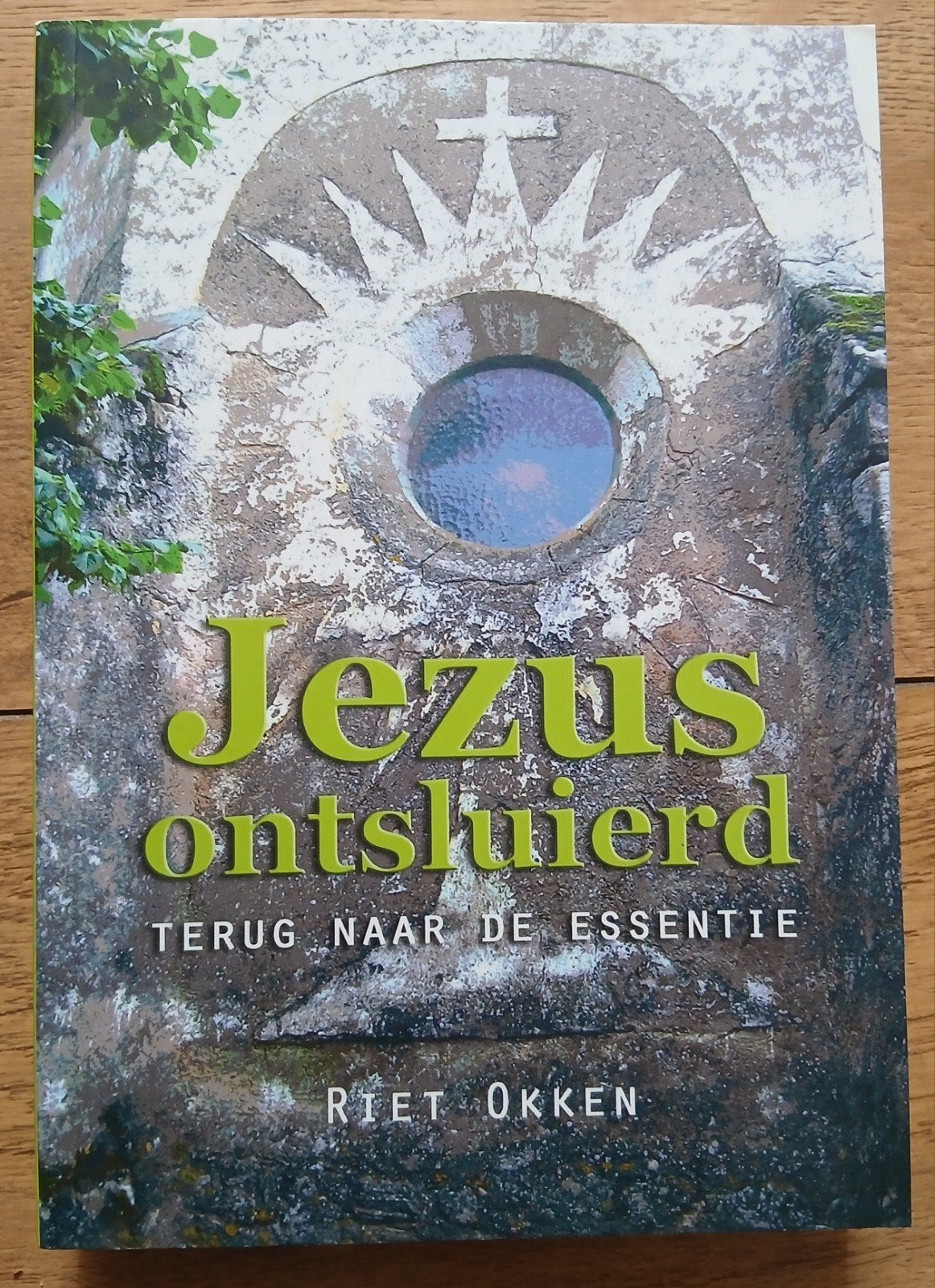 Riet Okken - Jezus ontsluierd, Gelezen, Achtergrond en Informatie, Riet Okken, Astrologie