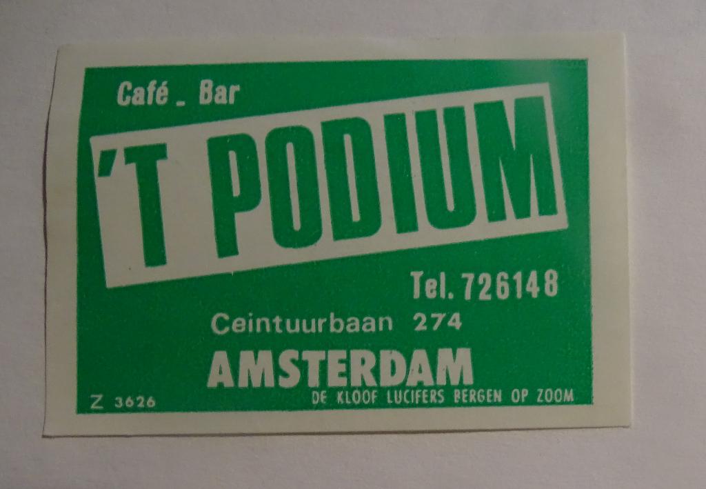 Café Bar   ' T  PODIUM    Ceintuurbaan    AMSTERDAM, Verzenden, Zo goed als nieuw, Luciferdoosjes of -merken