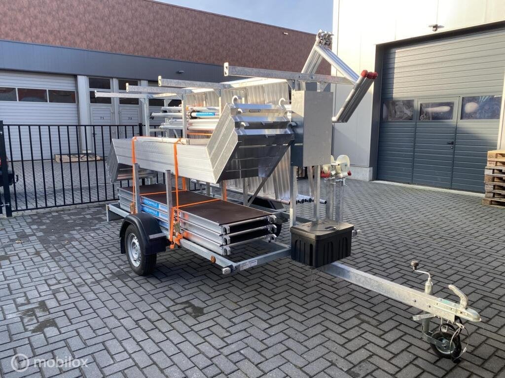 Euroscaffold trappentoren 135x250x8,20WH nieuw + transporter, Nieuw, Ophalen of Verzenden, Euroscaffold, Euroscaffold