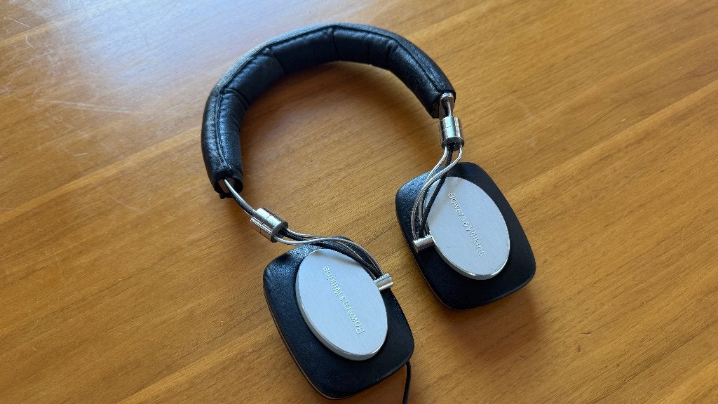 Bowers & Wilkins P5 headphones