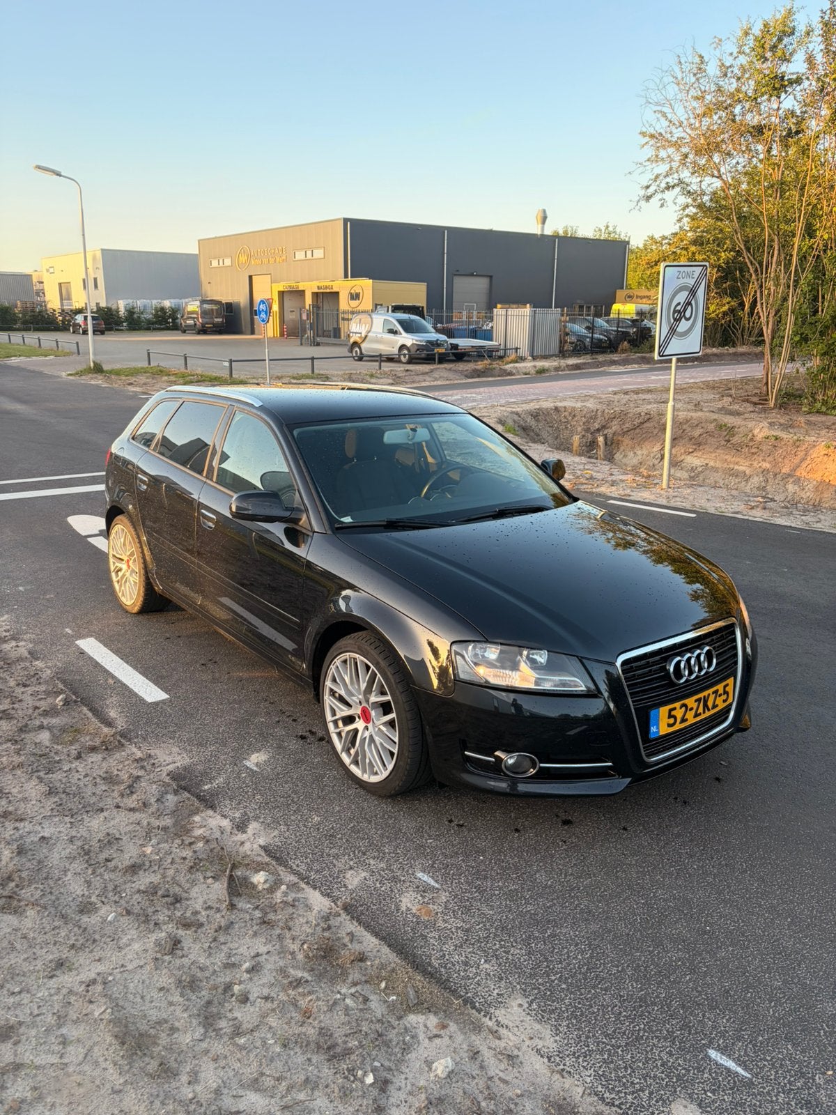 Te koop aangeboden: nette en fijne Audi A3 uit 2011., Auto's, Audi, Voorwielaandrijving, Stof, Zwart, 4 cilinders
