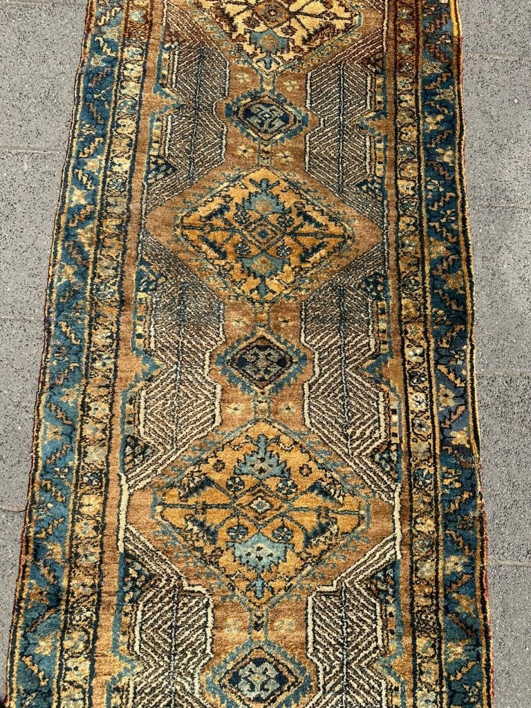 Antieke Koerdistan loper 345x90 cm  gouden en blauwe tinten, Gebruikt, Overige kleuren, Wol, 200 cm of meer