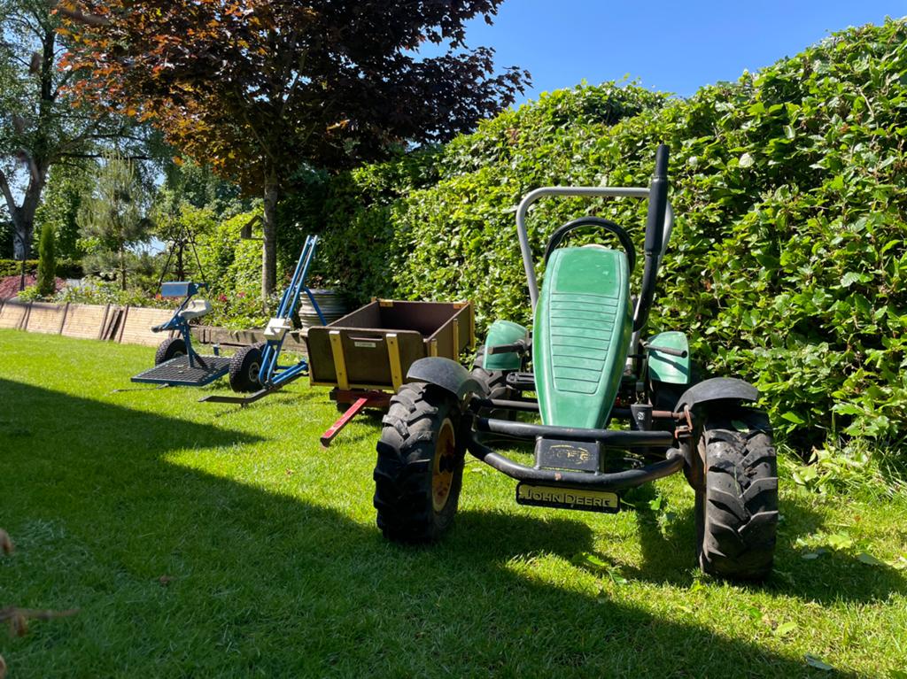 Berg Skelter John Deere met karren, Overname loonbedrijf!!!, Ophalen of Verzenden, Gebruikt, Berg, Met kar of aanhanger