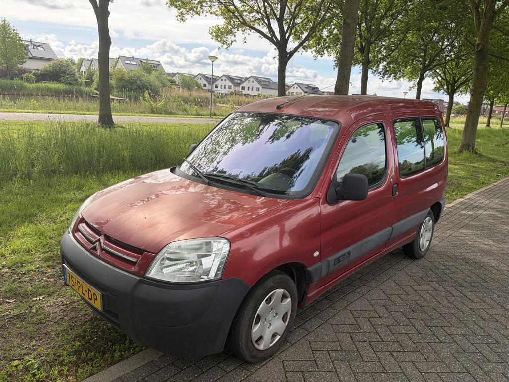 Citroën Berlingo 1.4i Cinqspace Club (bj 2004), Auto's, Stof, 4 cilinders, Origineel Nederlands, Handgeschakeld