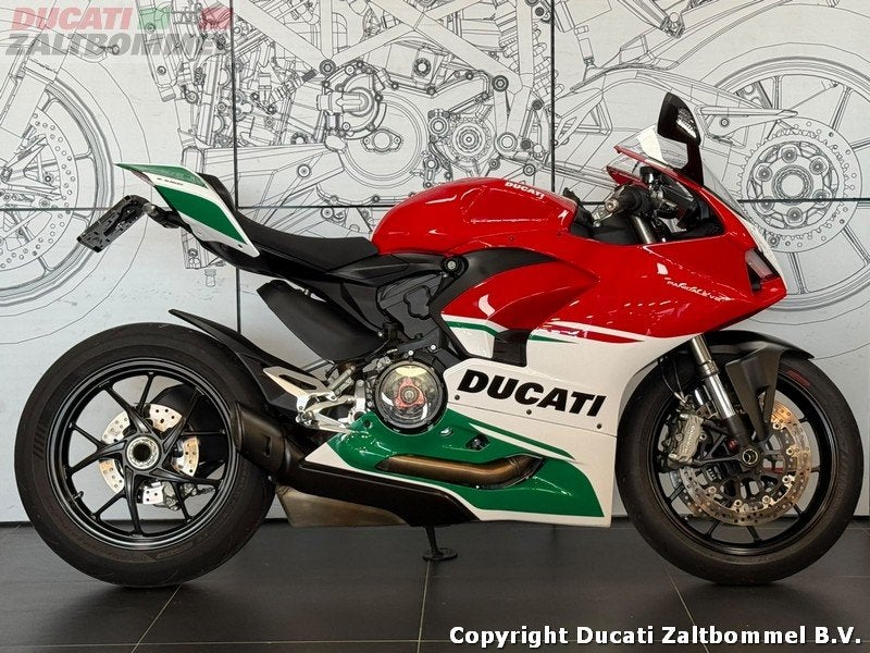 Ducati PANIGALE V2 (bj 2022), Sport, Meer dan 35 kW, 955 cc, Gebruikt