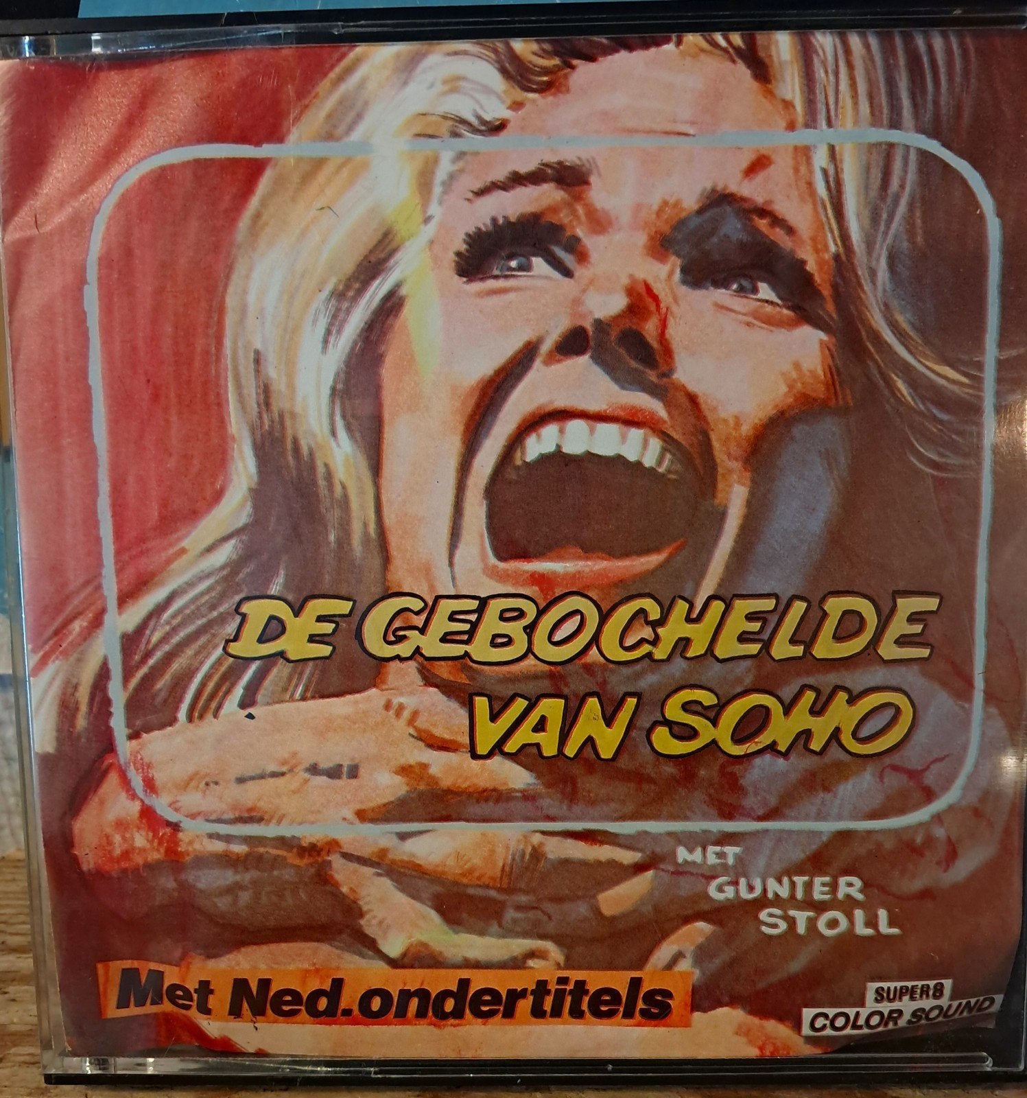 8mm film De gebochelde van Soho 1966, Audio, Tv en Foto, Filmrollen, 1025 xv, Recirc, Ophalen of Verzenden, @re