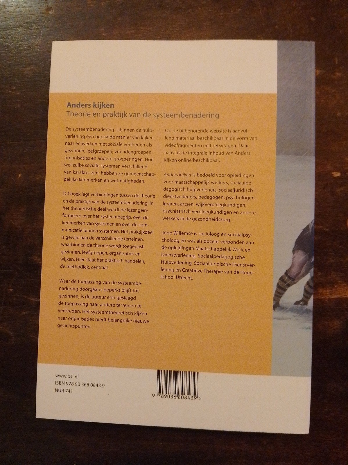 Foto 2 van Joop Willemse - Anders kijken
