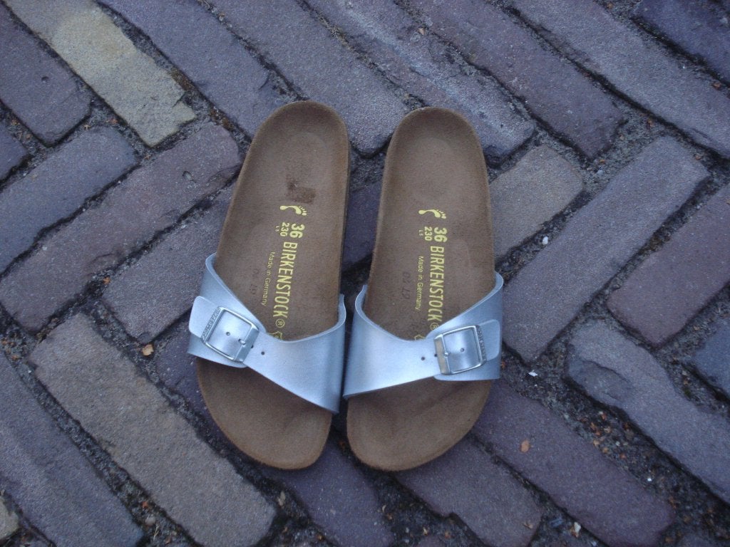 BIRKENSTOCK MADRID ZILVER 36 NIEUW GRATIS VERZENDING POST, Slippers, Overige kleuren, Verzenden, Nieuw