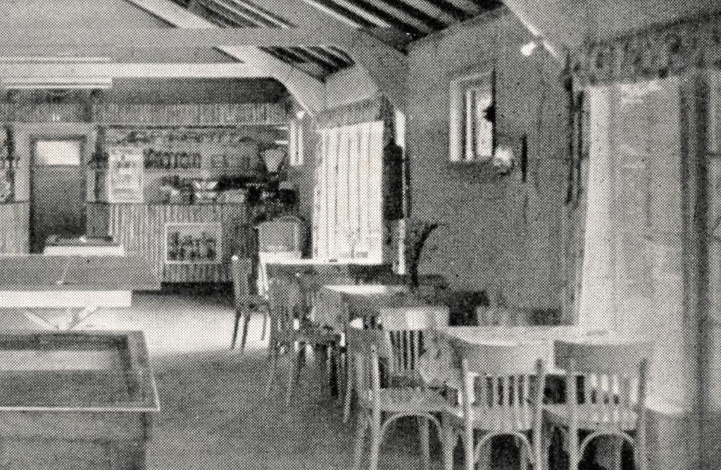 939456 Hoenderloo jr 50 60 Vakantieoord t Veluws Hof Kantine, Ophalen of Verzenden, 1960 tot 1980, Gelopen, Gelderland