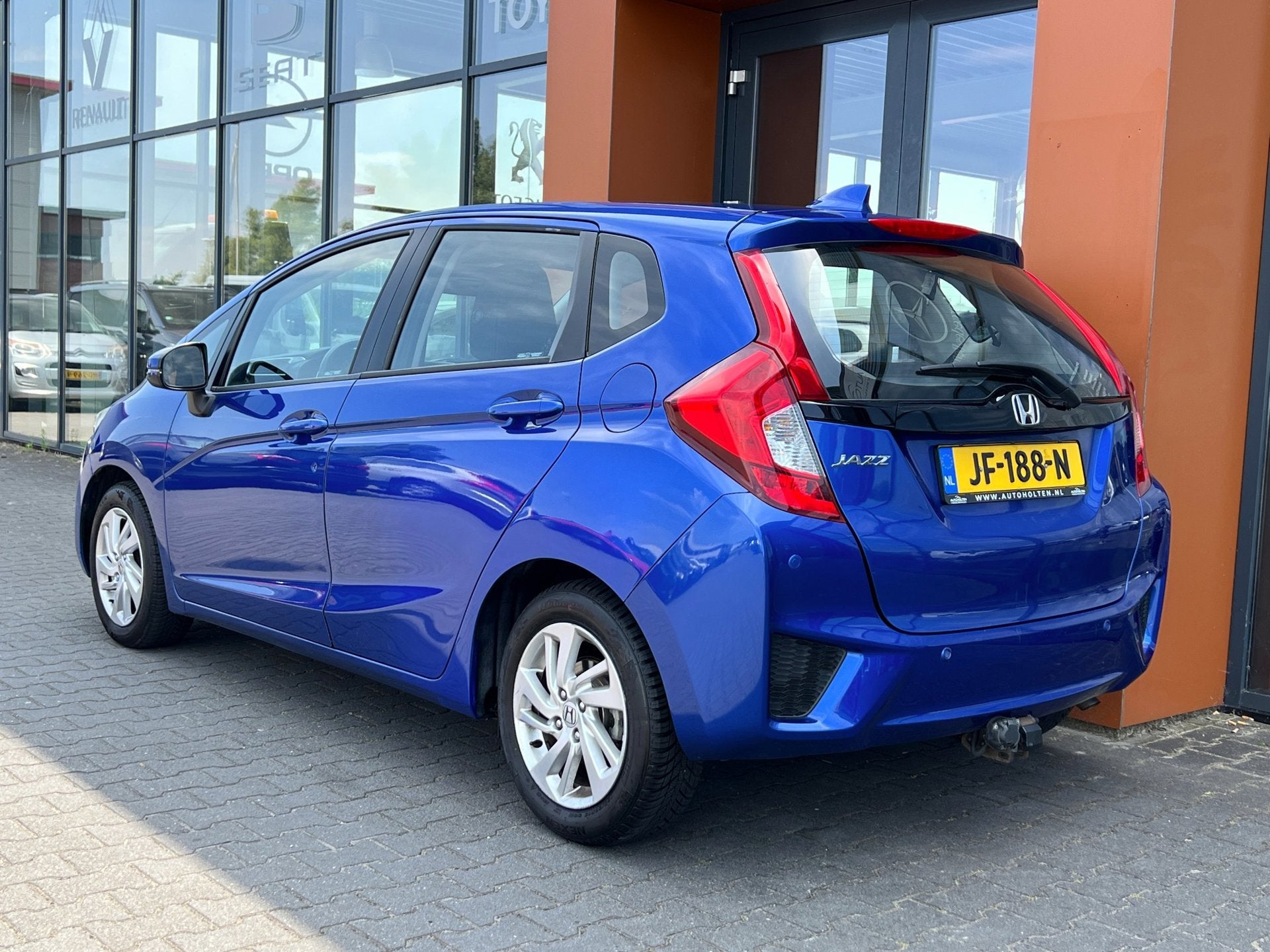 Honda Jazz 1.3 i-VTEC|Trekhaak|Navi|Bluetooth|Cruise|Airco, Voorwielaandrijving, 450 kg, Gebruikt, Euro 6