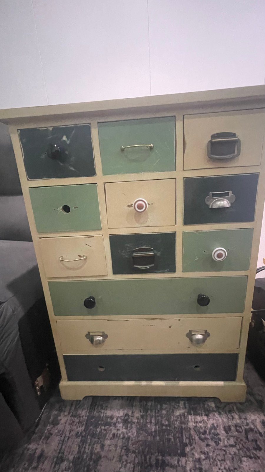 Vintage ladekastje met diverse handgrepen, Antiek en Kunst, Ophalen of Verzenden