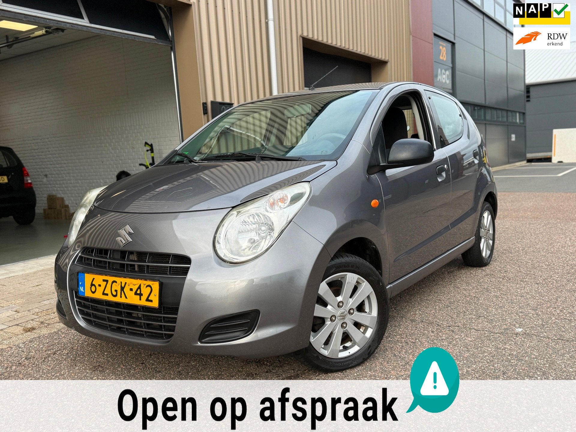 Suzuki Alto 1.0 Celebration EASSS Airco Start&Stop, Auto's, Voorwielaandrijving, Euro 5, Gebruikt, Met garantie (alle)