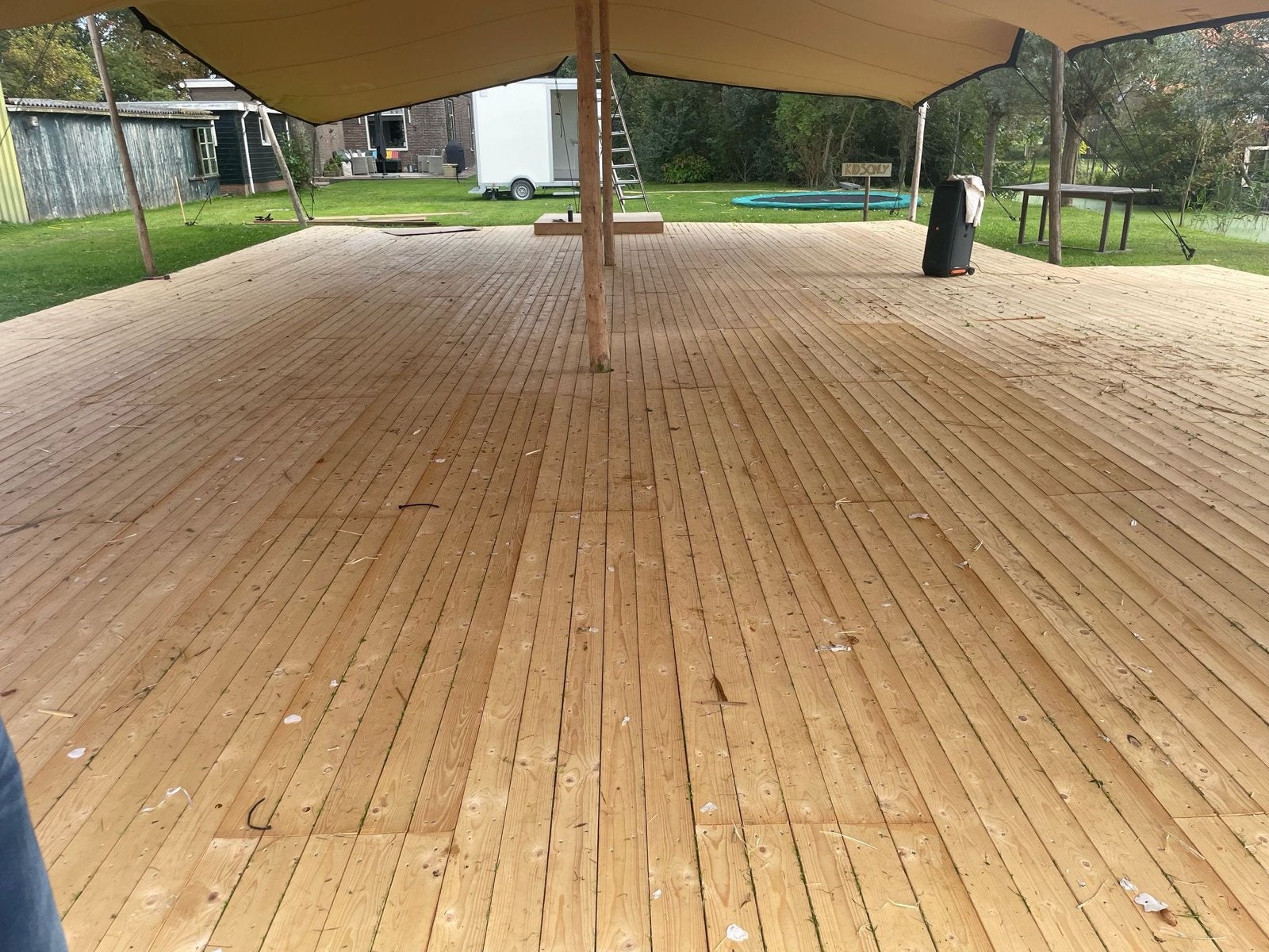 Houten vlonder vloerdelen 10x15m voor strechtent, Doe-het-zelf en Verbouw, Hout en Planken, Ophalen, Gebruikt, 25 tot 50 mm, 200 tot 250 cm