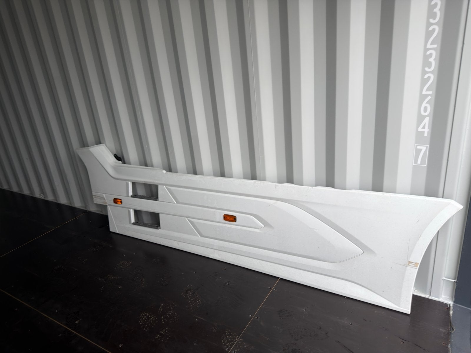 Daf XG+ Sideskirt spatbord voor vrachtwagen, wit, gebruikt, Ophalen of Verzenden, Gebruikt, DAF, Carrosserie en Plaatwerk