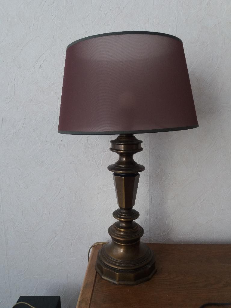 Staande lamp met bronzen voet., Ophalen, Gebruikt, 50 tot 75 cm