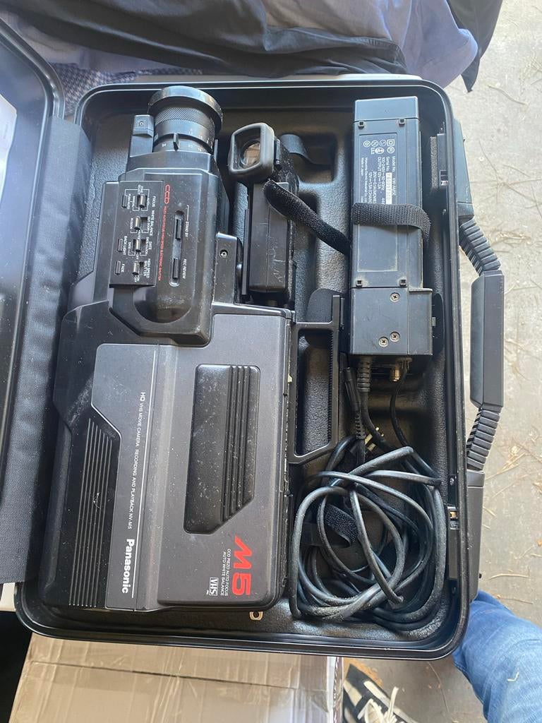 Panasonic NV-M5 VHS Camcorder Set Jaren '80 - Compleet, Ophalen, VHS of SVHS, Camera