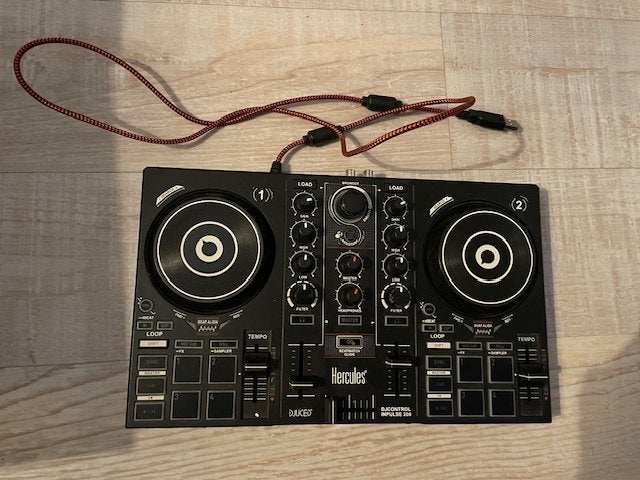 Hercules DJ control 200, Ophalen of Verzenden, Gebruikt, Dj-set, Overige merken