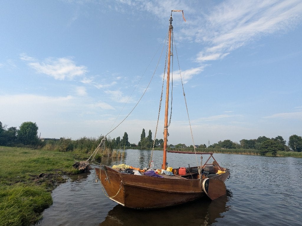 Te ruil: mooie Friese schouw met motor en dekzeil, Ophalen, Gebruikt, 5 m, 20 cm