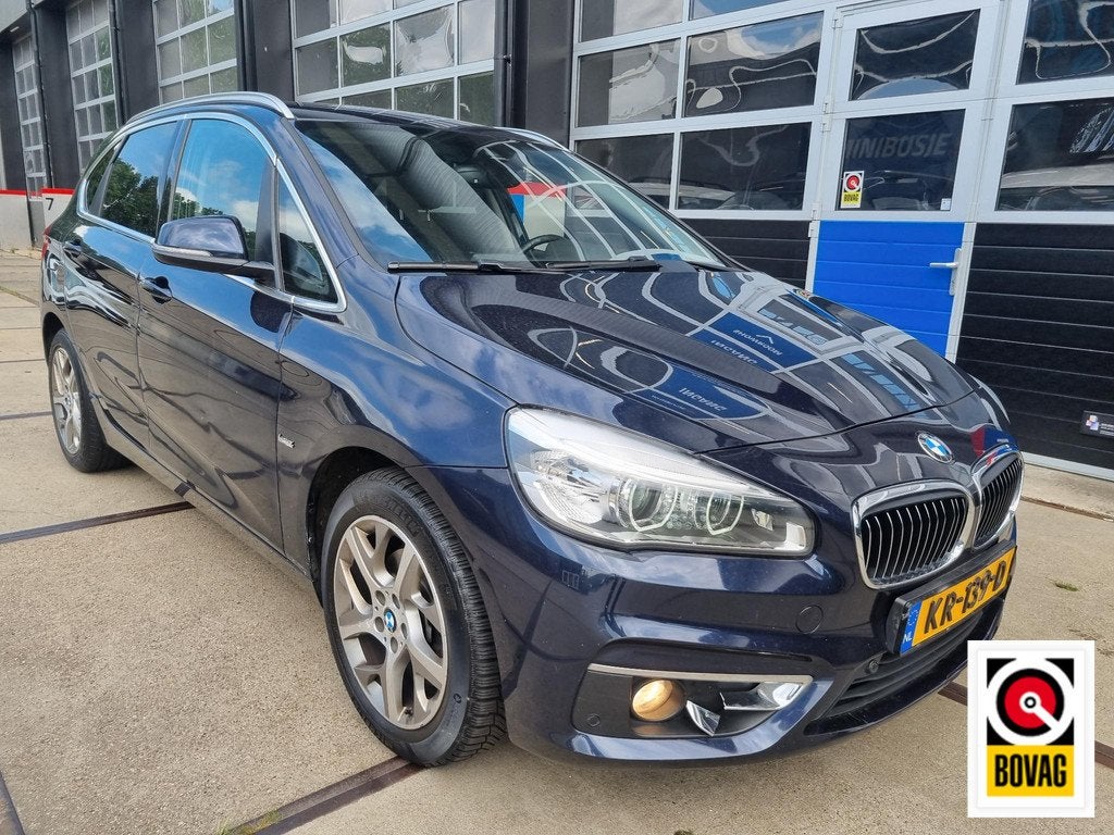 BMW 2-serie Active Tourer 218d Luxury LEER / NAVI / CAMERA /, Auto's, BMW, Bedrijf, Te koop, 2-Serie Active Tourer, ABS, Airbags