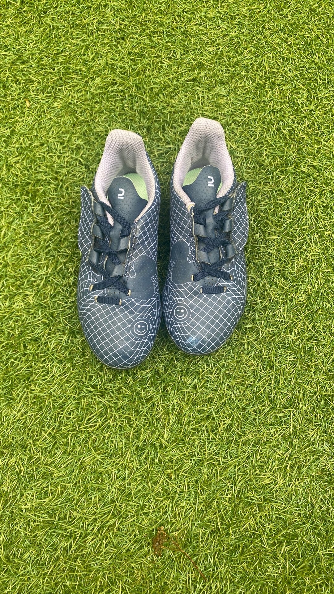 Kipsta  kunstgras voetbalschoenen 28/29, Sport en Fitness, Maat XS of kleiner, Ophalen, Gebruikt, Schoenen