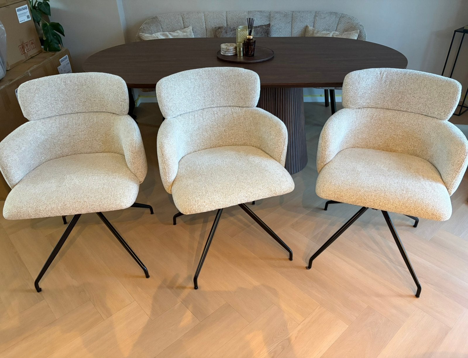 Eetkamerstoelen van Kwantum (kleur off-white, draaibaar), Ophalen, Zo goed als nieuw, Wit