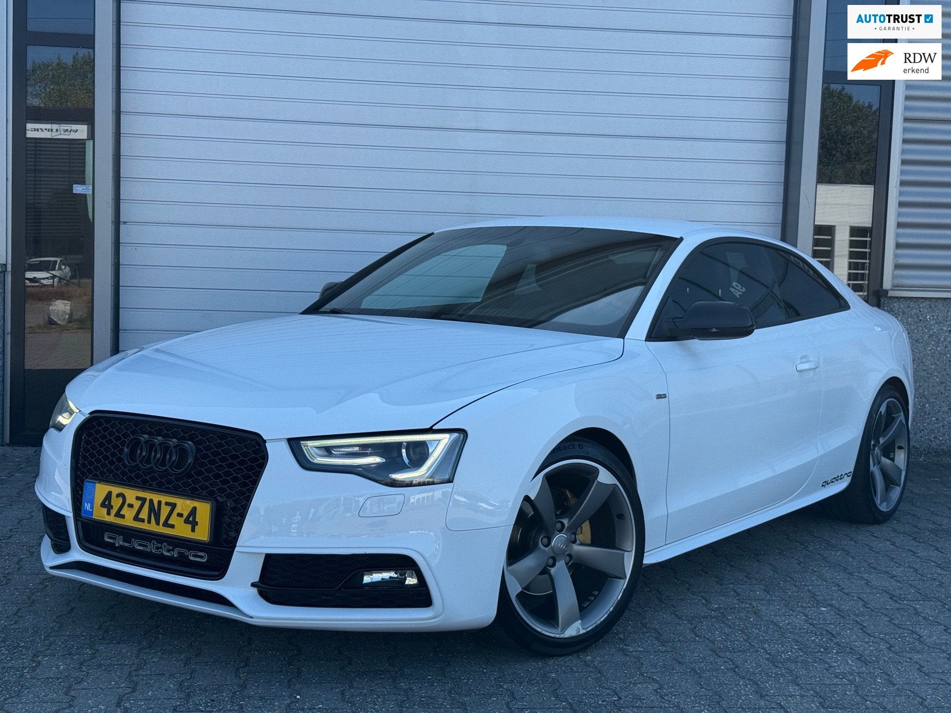 Audi A5 Coupé 2.0 TFSI quattro S-line Xenon Milltek uitlaat, Automaat, Euro 5, 1525 kg, Gebruikt