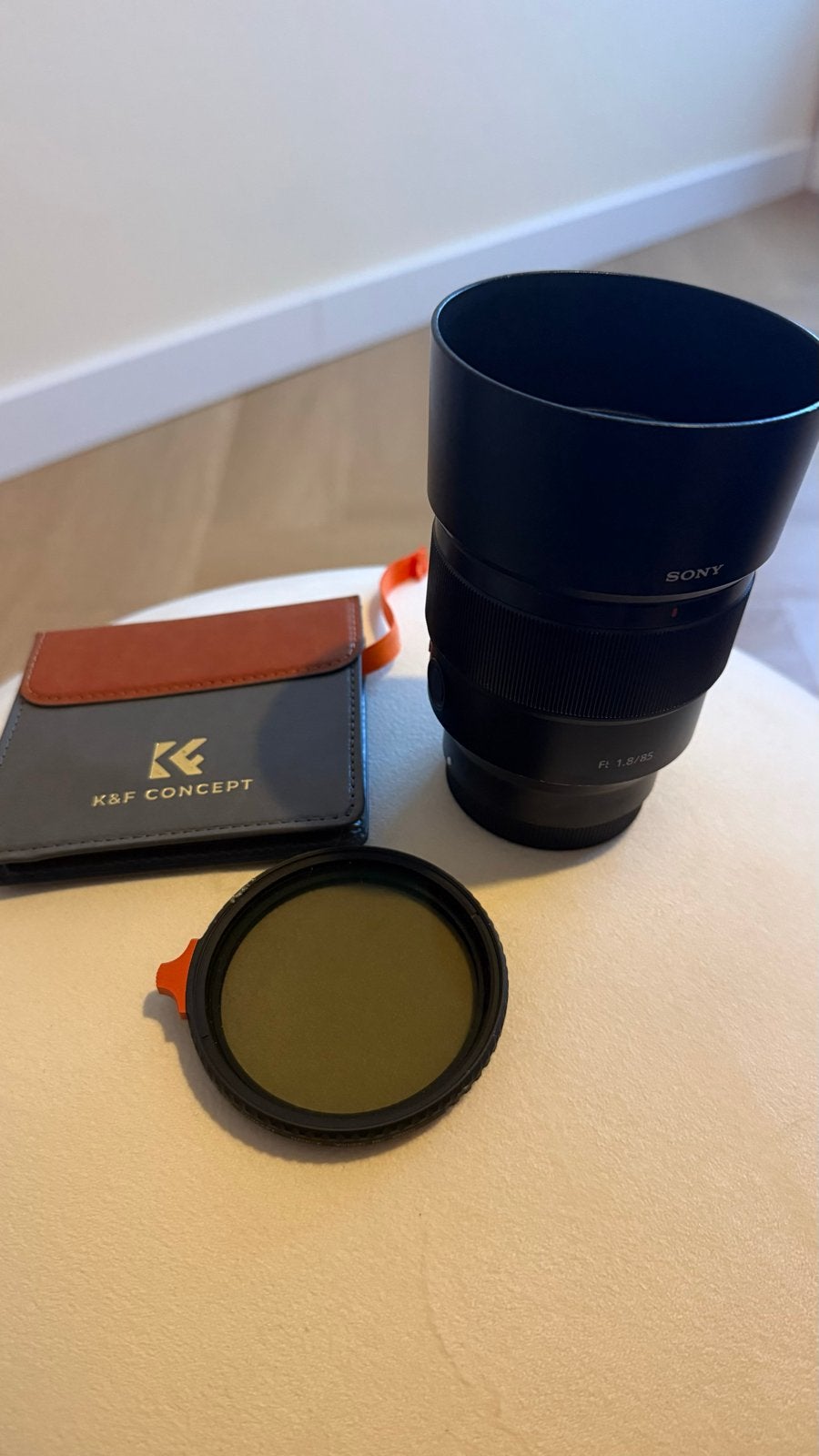Sony 85mm f/1.8 FE primelens met K&F Concept ND-filter, Ophalen, Sony E-mount, Sony, Autofocus