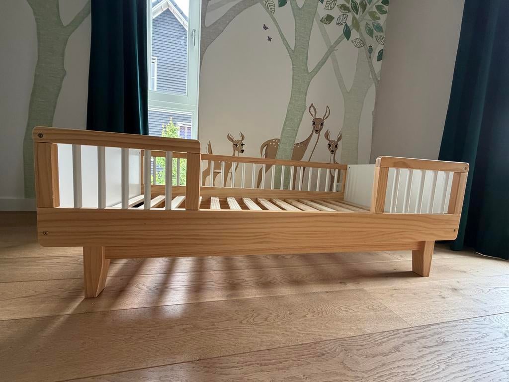 Houten kinderbed Petit Amelie Cerise 140x70cm, Ophalen, 70 tot 85 cm, 140 tot 160 cm, Zo goed als nieuw