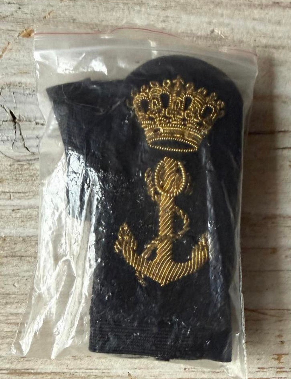Marine Pet Embleem met Band -3, Verzamelen, Verzenden, Marine, Embleem of Badge