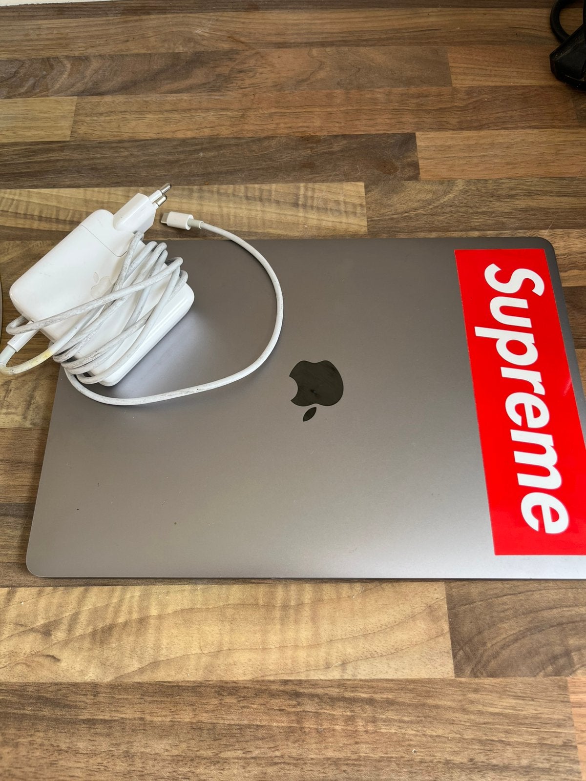 Macbook Pro 13’’ 2017 - 256G - 8G RAM met oplader, 256 GB, 2 tot 3 Ghz, Qwerty, 8 GB